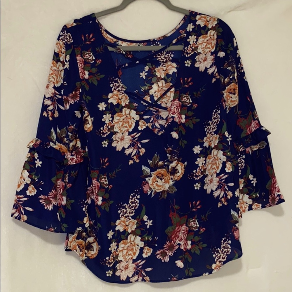 Blouse - Picture 2 of 3